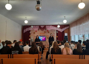 ИНТЕЛЛЕКТУАЛЬНАЯ ИГРА В НОВОВЯТСКЕ